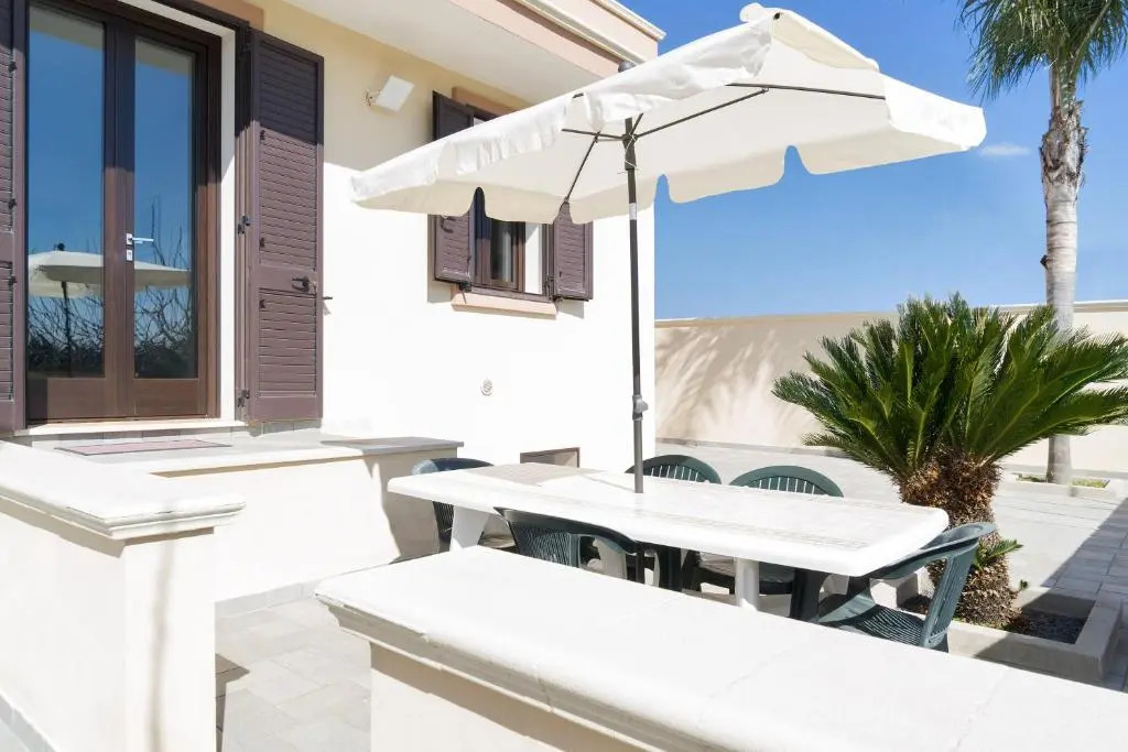 Intera villa ad uso esclusivo con 2 bagni 4 camere da letto,garage,giardino,area fitness,lavatrice,wifi