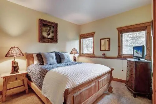 Amber Sky - Ski-In/Ski-Out Apartment