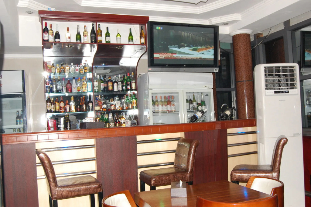 Nemax Royal Hotel