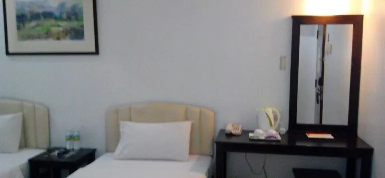 Hotel Seven