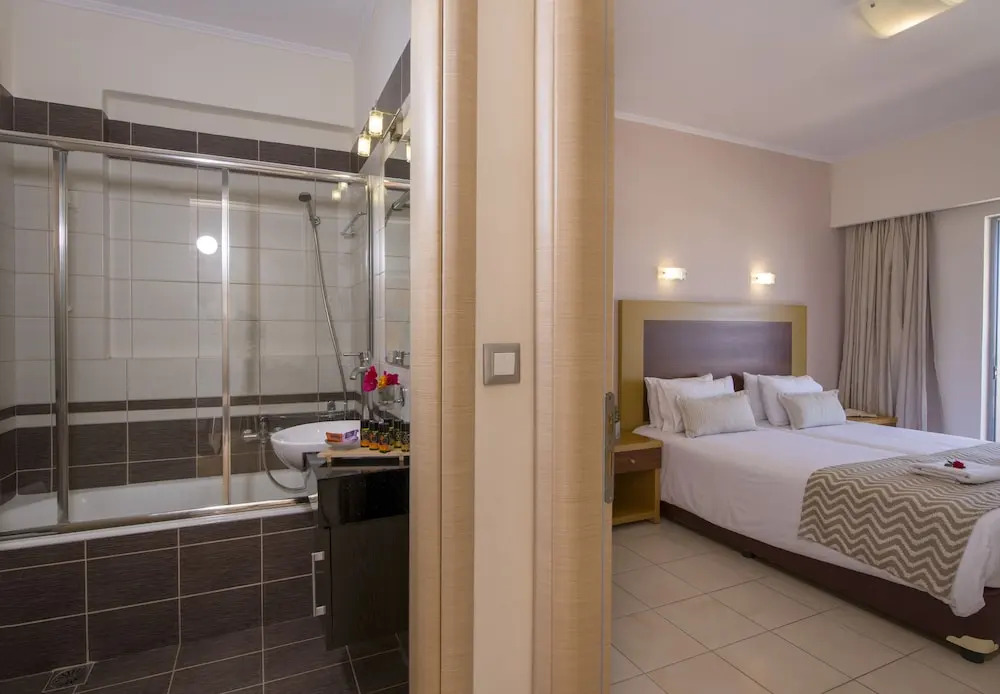 Isida Hotel Agia Marina