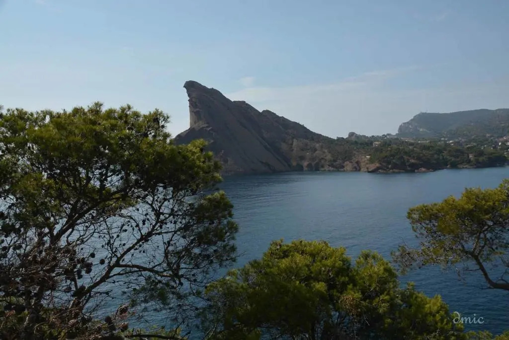 Appartement récent, plages à pied, 3 chambres, 95 M2, jardin et parking