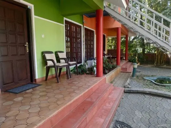 Rainbow Holiday Home