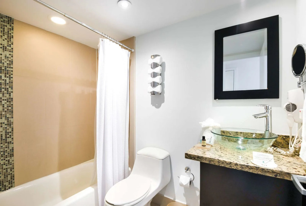 Beach Haus Bal Harbour