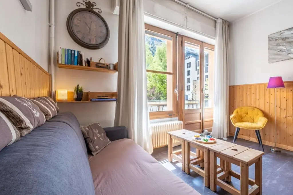 Warm Haven in Chamonix with Balcony