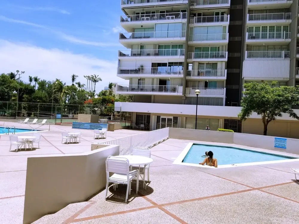Beachfront Coral Beach Condo 305