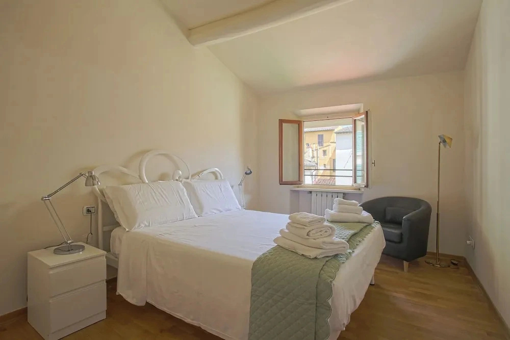 Giorgio Ponte Vecchio Apartment