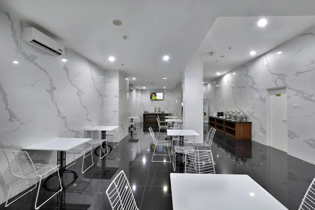 Whiz Hotel Falatehan Jakarta