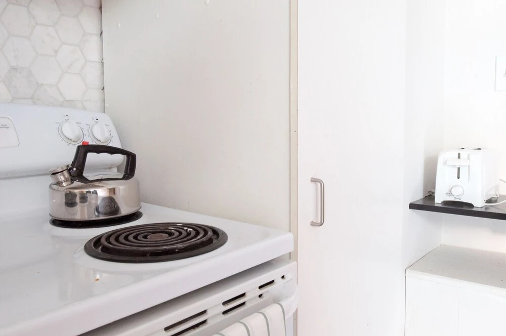 Classic 3BR Facing La Fontaine Park by Namastay