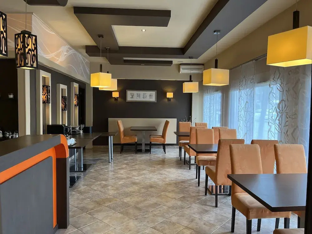 Alfa Hotel