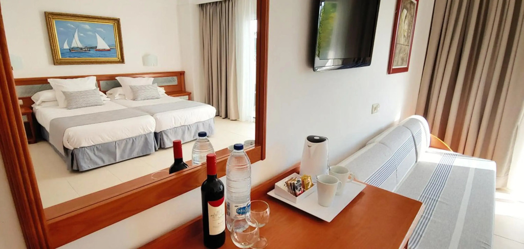 Hotel Rocamarina