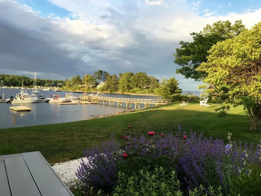 Dockside Guest Quarters