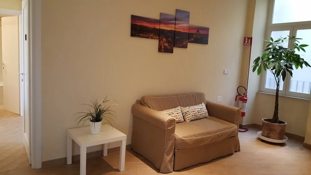 Residenze Serventi Longhi