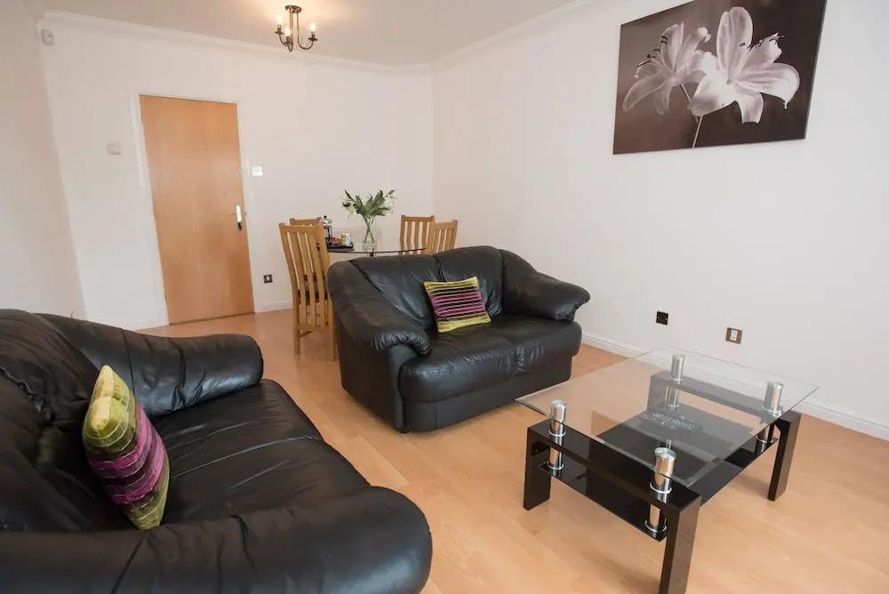 Celador Apartments - Regents Riverside Serviced Apartments