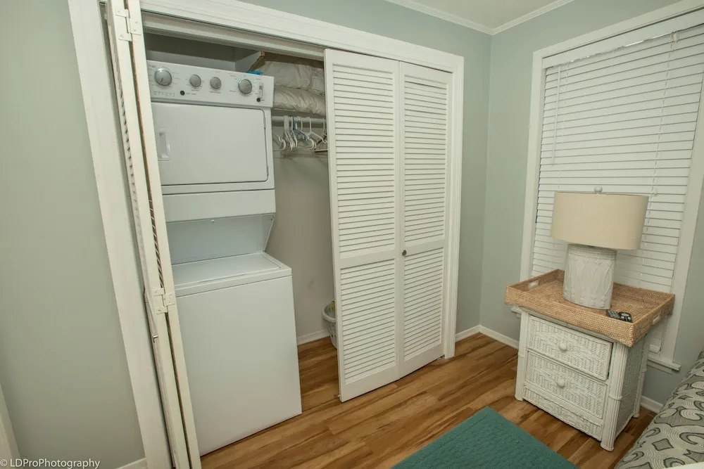 SPC 1034 is a Pet Friendly 1 BR with Free Beach Service for 2! by RedAwning