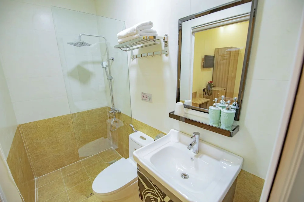 Khánh Uyên 1 Hotel