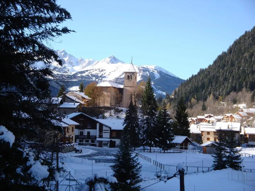 Appartement Champagny-en-Vanoise, 4 pièces, 8 personnes - FR-1-464-37
