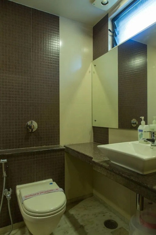 JK Rooms 137 Majestic Annexe