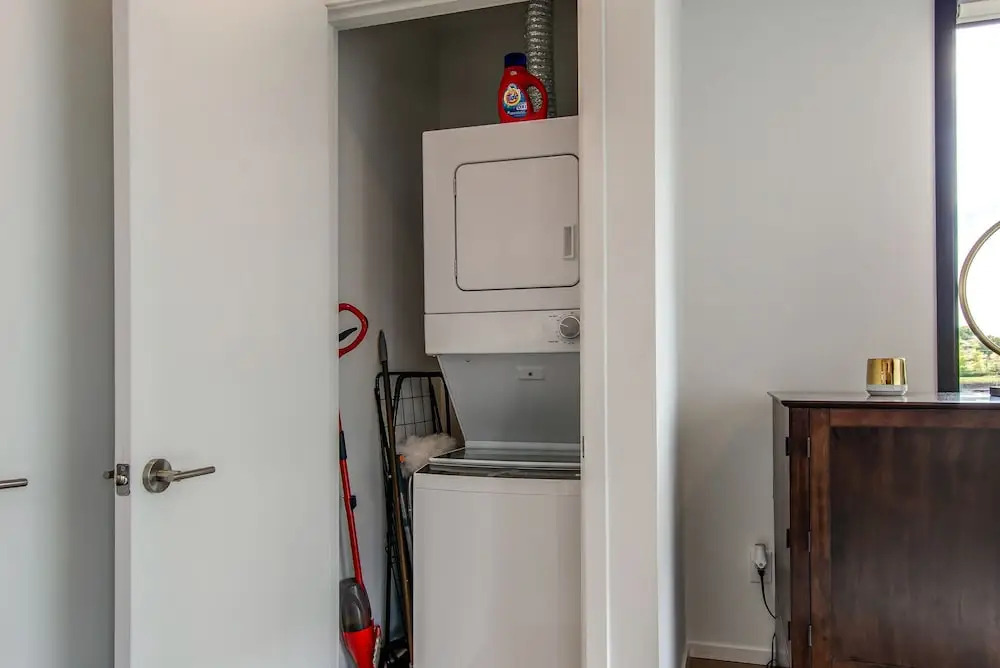 Illume Chic Music City Hideaway Huge Balcony 1 Bedroom Condo