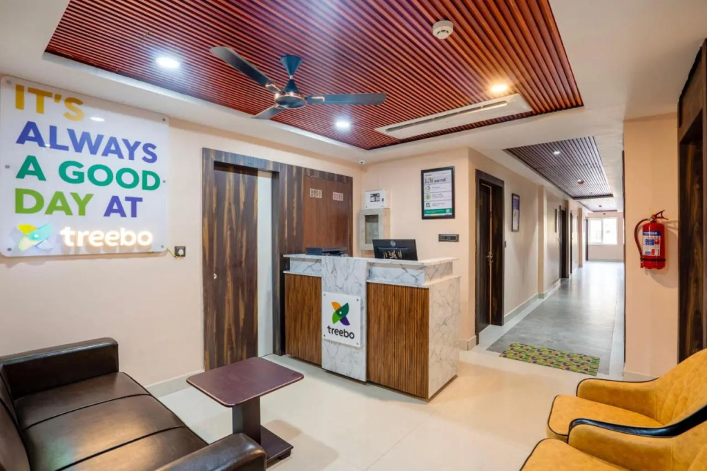 Treebo Airport Inn