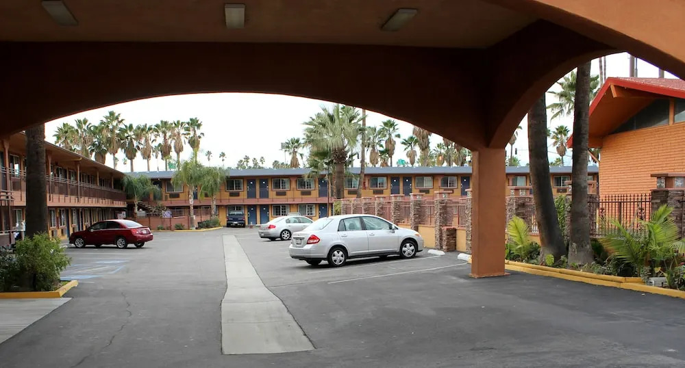 Orange Show Inn