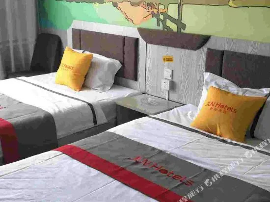 Yiju Hotel