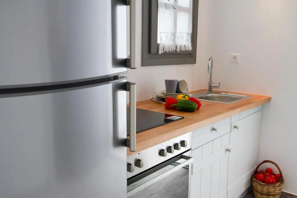 Enosis Apartments - Alia Beach House