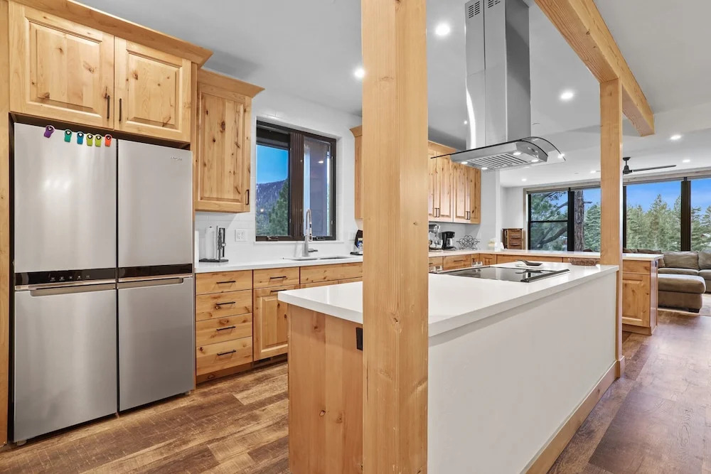 Modern Tahoe Escape