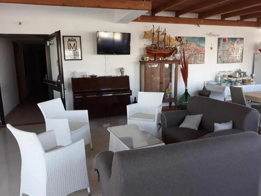 B&B Palazzo Manfredi Vieste, Fronte mare con Parcheggio