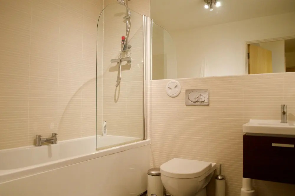 Modern 1 Bedroom Flat