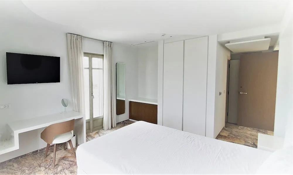 Tzanis Resort Skyros