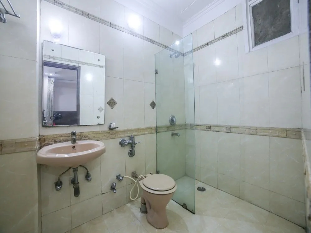 OYO 29546 Paharganj
