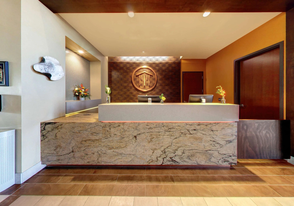 Best Western Premier Boulder Falls Inn