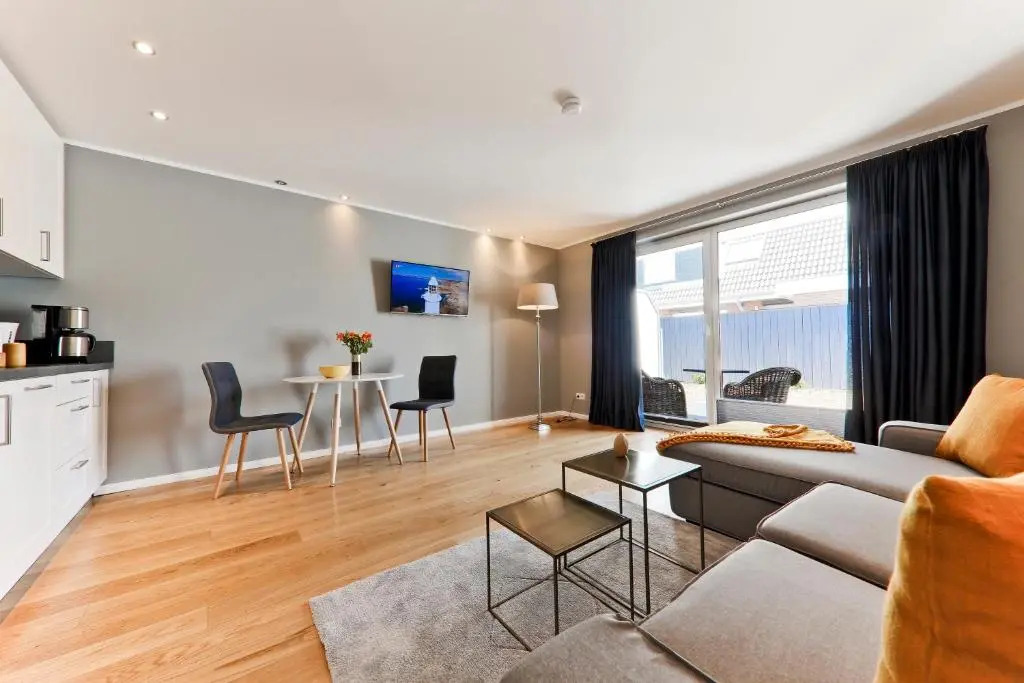 Astra Maris Apartments