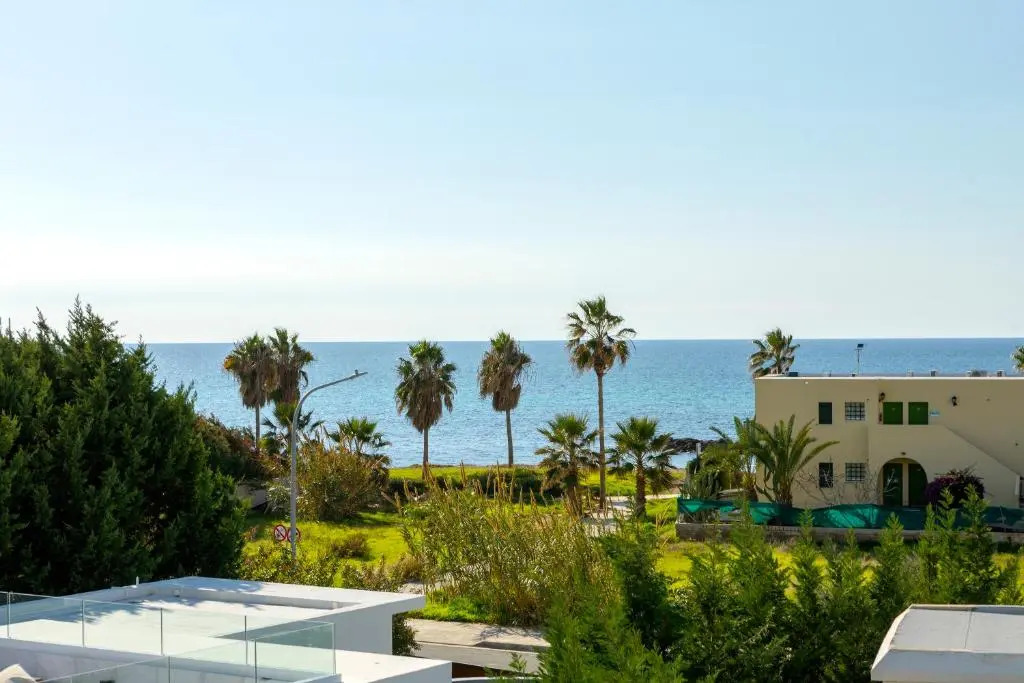 Villa Laurus 6, walking distance to the beach