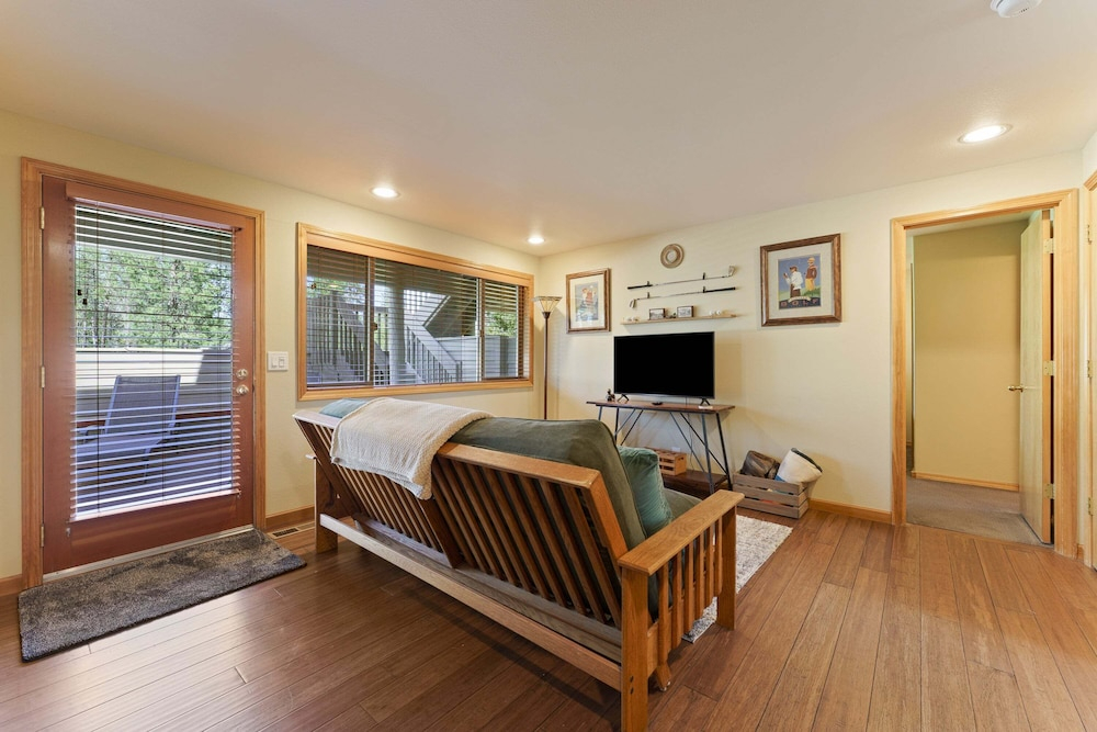 Sunriver Golf Views Hot Tub Escape