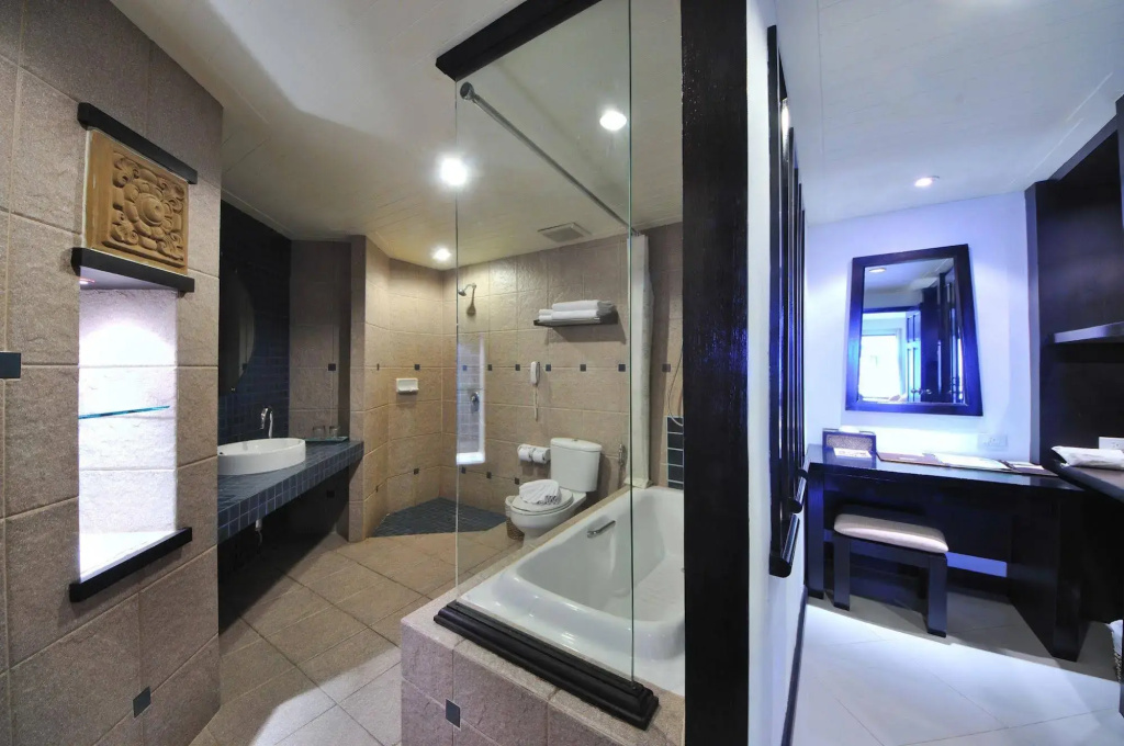 Woraburi Phuket Resort & Spa - SHA Plus