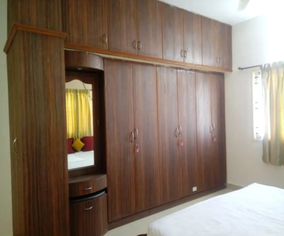 Maxiprime otels Uthandi
