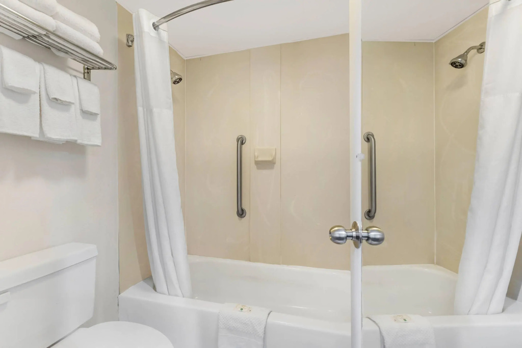 Quality Inn & Suites Easley - Greenville