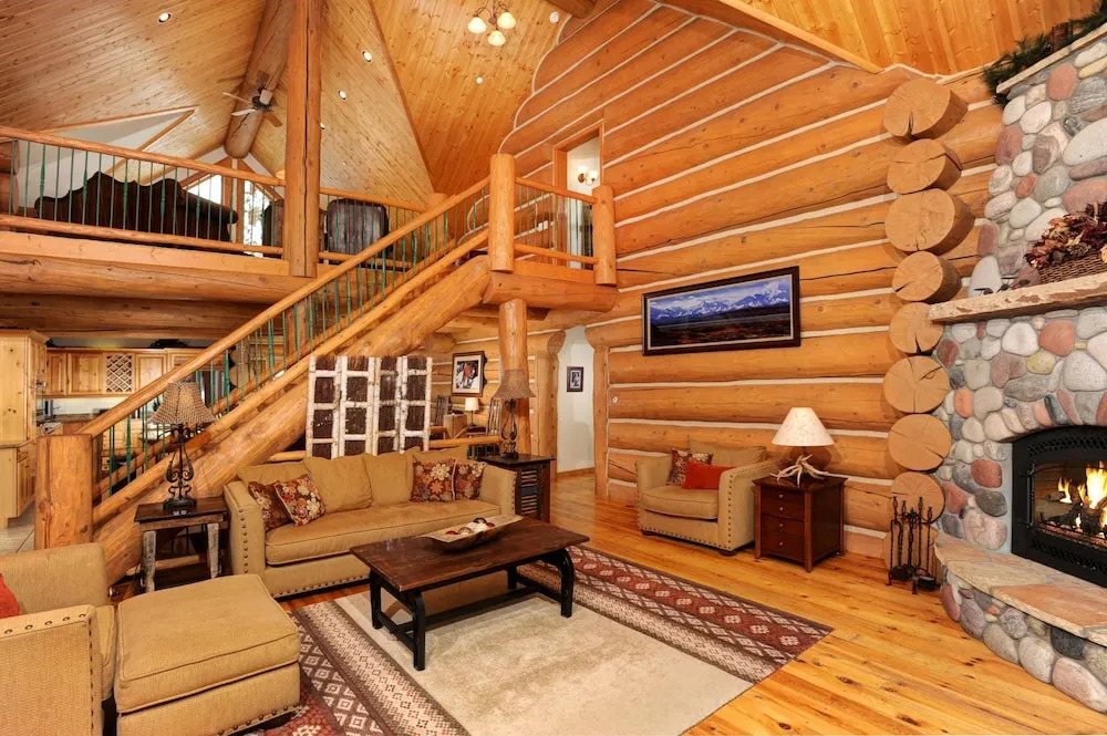 Paradise Meadow Lodge