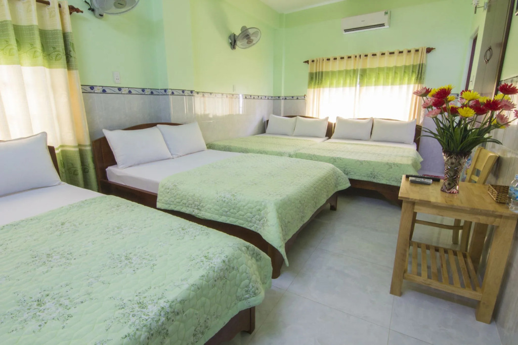Thai Quang Hotel