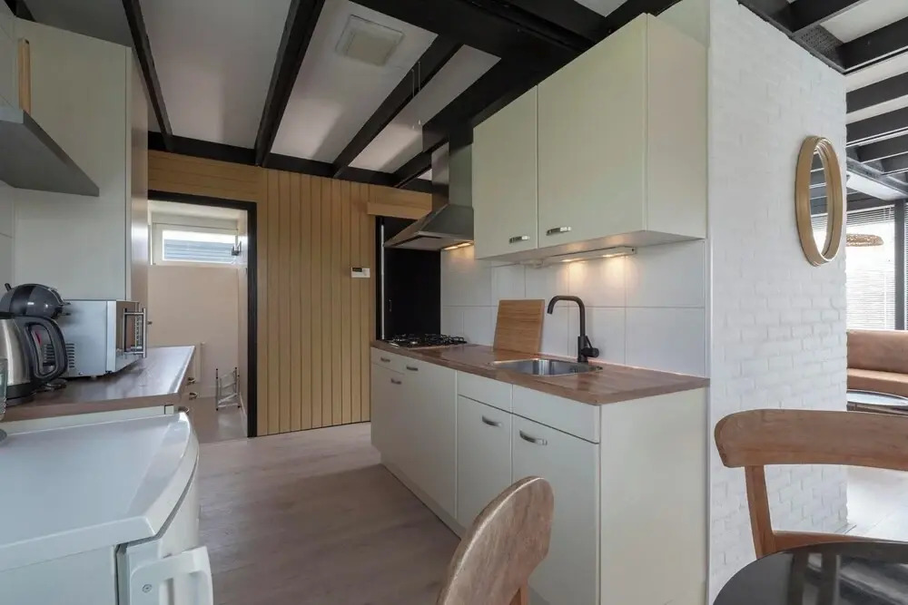 Attractive Bungalow With Modern Furnishings