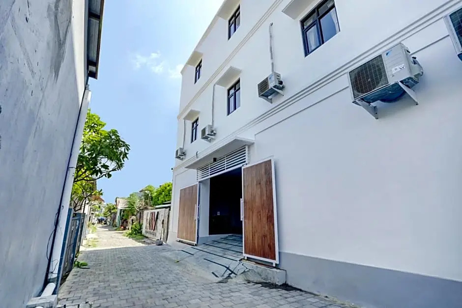 OYO 90671 Petanu Residence