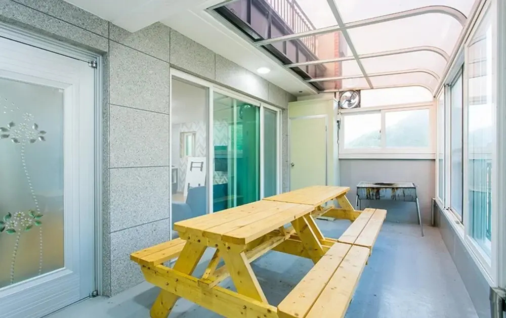 Gongju Donghaksa Moodwa Pension