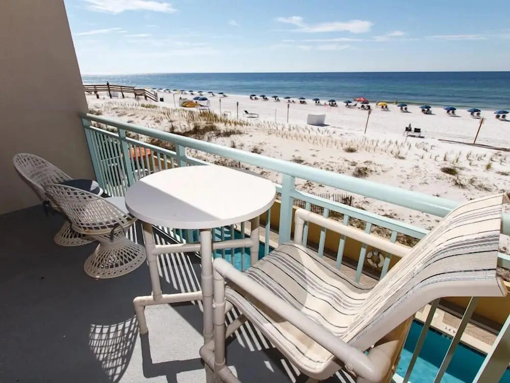 Pelican Isle 214 - Good Times & Beachlines