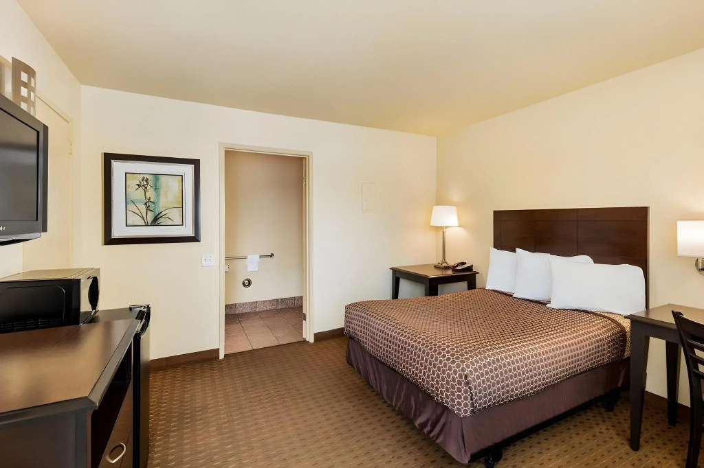 Key Inn and Suites