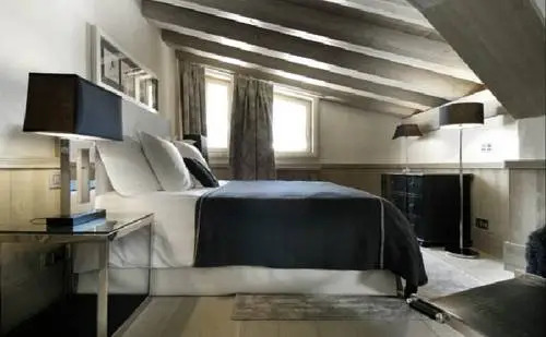 Chalet White Pearl