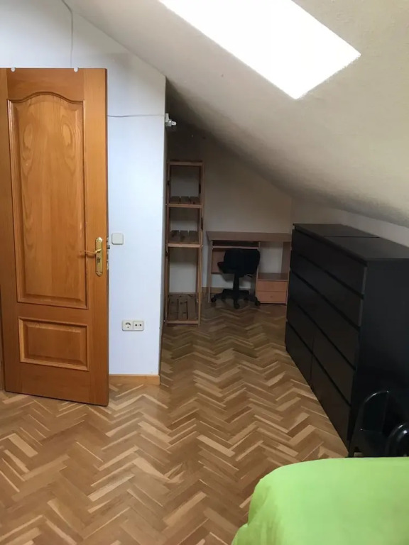 Residencias Universitarias Jose Luis 64