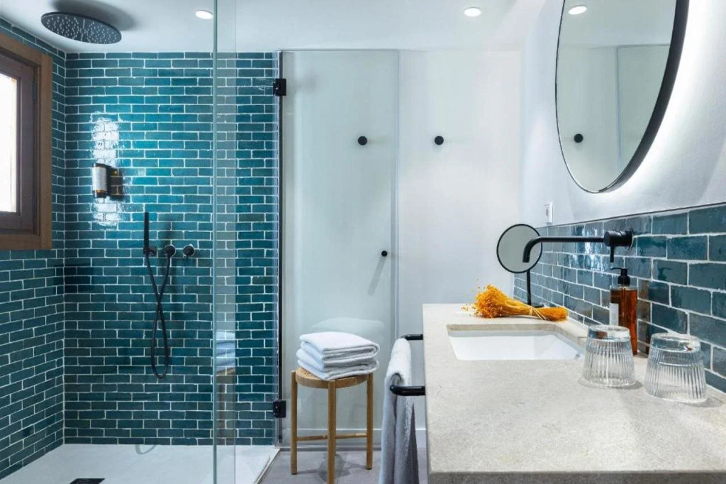 Отель Samaritana Suites
