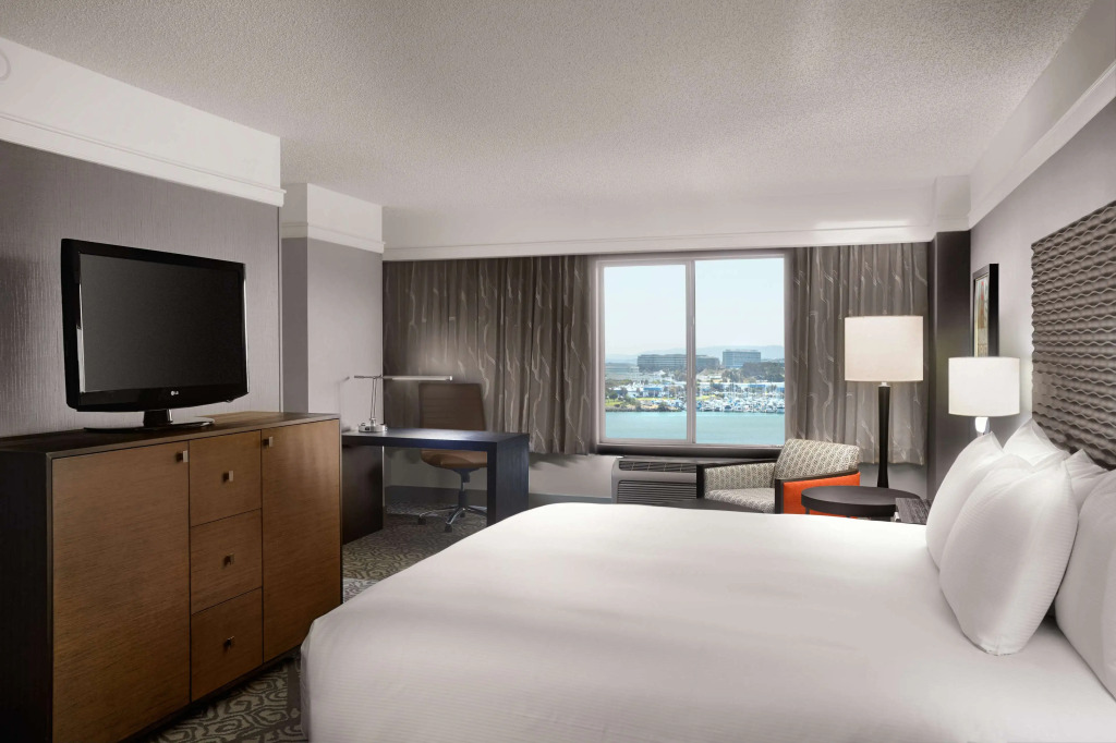 DoubleTree by Hilton San Francisco Airport North Bayfront